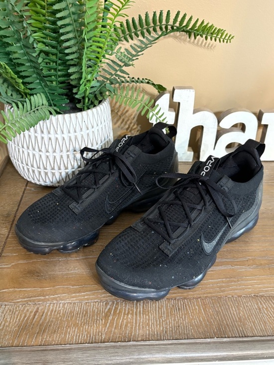 Nike Air VaporMax Flyknit 2021 NBY
\'Triple Black\' Mens Shoes
DH4084-001 Size 11 main image 9